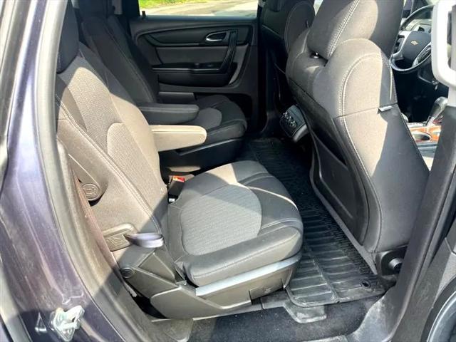used 2014 Chevrolet Traverse car, priced at $7,995