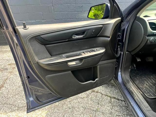 used 2014 Chevrolet Traverse car, priced at $7,995