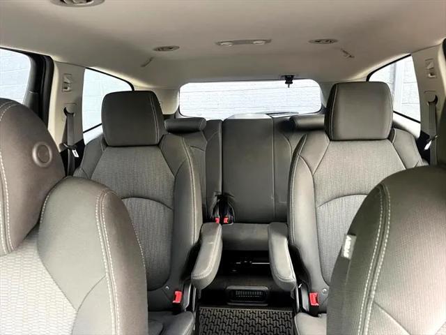 used 2014 Chevrolet Traverse car, priced at $7,995