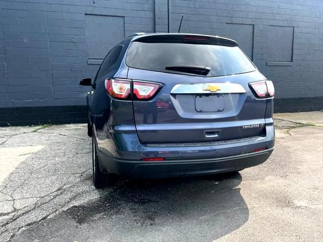 used 2014 Chevrolet Traverse car, priced at $7,995