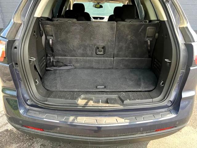 used 2014 Chevrolet Traverse car, priced at $7,995