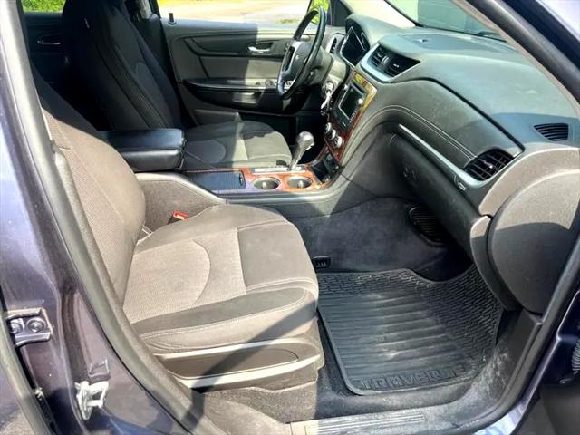 used 2014 Chevrolet Traverse car, priced at $7,995