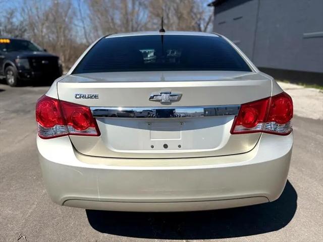 used 2014 Chevrolet Cruze car, priced at $5,995