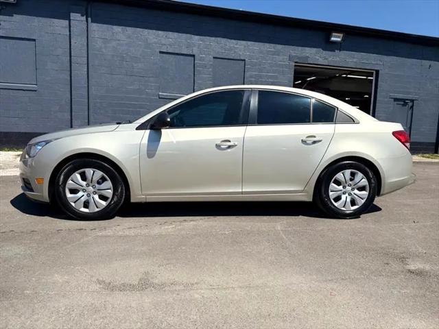 used 2014 Chevrolet Cruze car, priced at $5,995