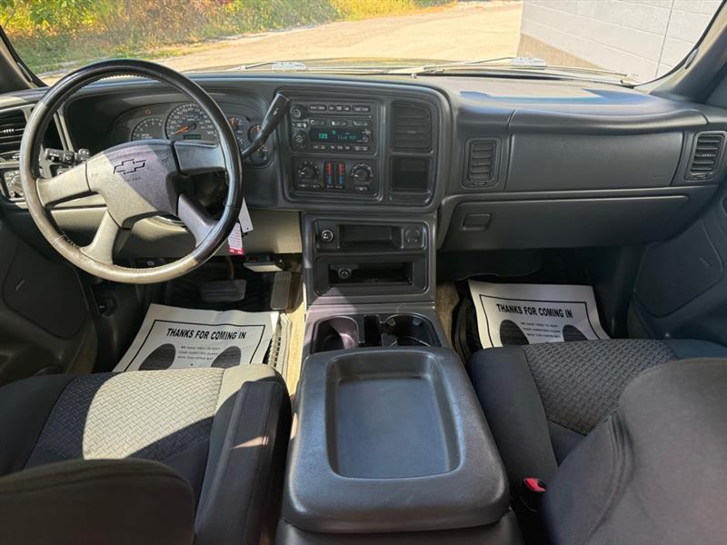 used 2003 Chevrolet Avalanche car, priced at $3,995