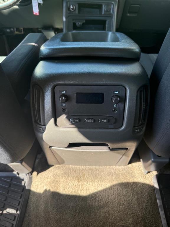used 2003 Chevrolet Avalanche car, priced at $3,995