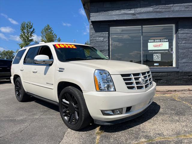 used 2012 Cadillac Escalade car, priced at $8,995