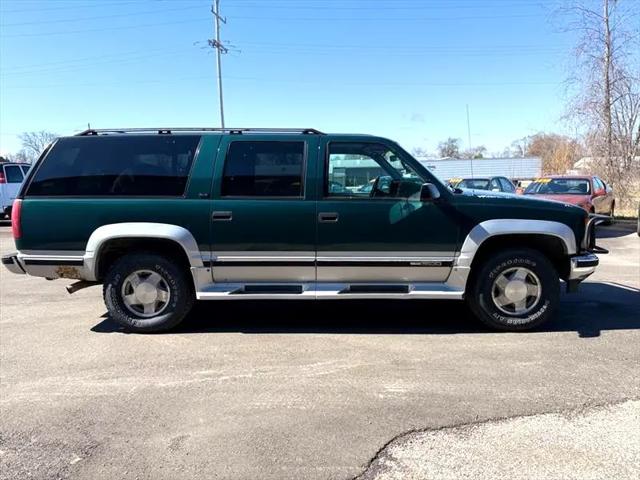 used 1995 GMC Suburban car, priced at $4,995
