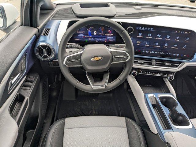 new 2025 Chevrolet Equinox EV car, priced at $44,615