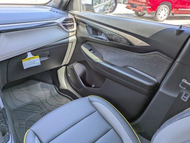 new 2025 Chevrolet TrailBlazer car, priced at $30,425