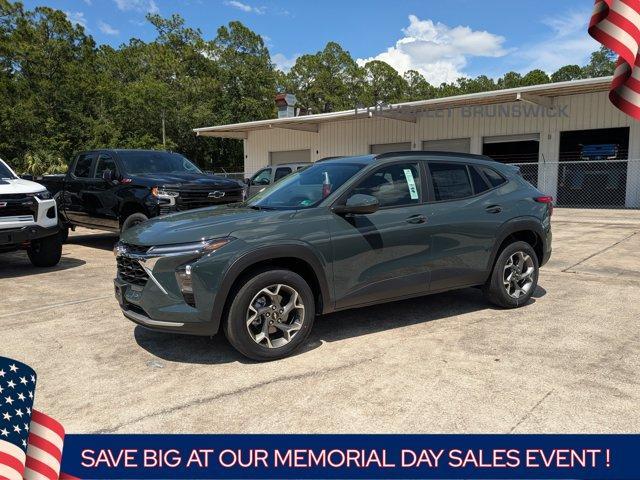 new 2025 Chevrolet Trax car, priced at $23,840