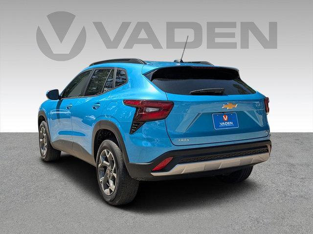 new 2025 Chevrolet Trax car, priced at $26,984