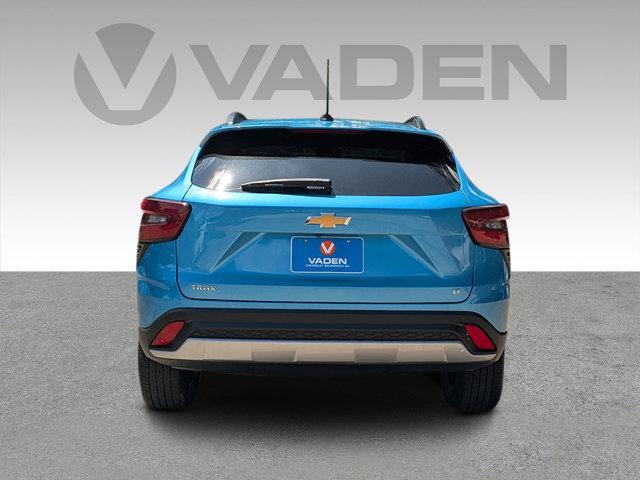 new 2025 Chevrolet Trax car, priced at $26,984