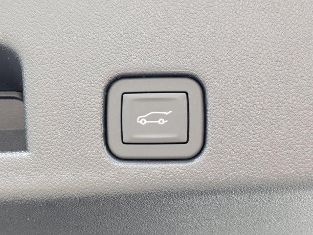 new 2025 Chevrolet Traverse car, priced at $53,921