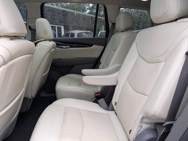 used 2023 Cadillac XT6 car, priced at $37,991
