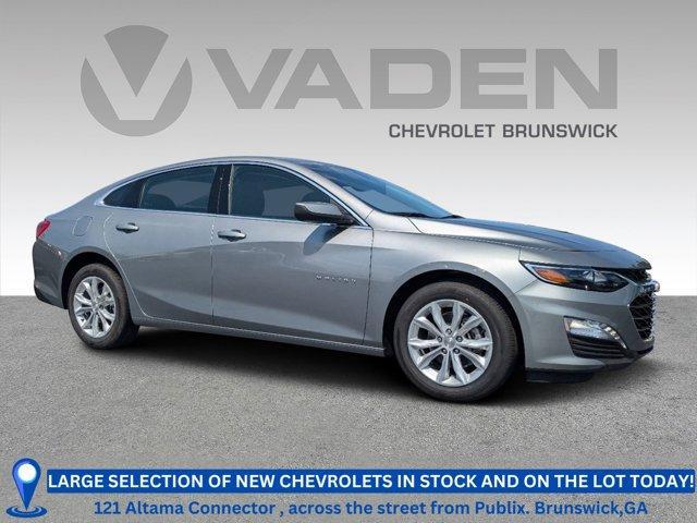 new 2024 Chevrolet Malibu car, priced at $27,110