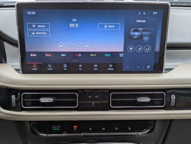 used 2022 Lincoln Nautilus car, priced at $28,942