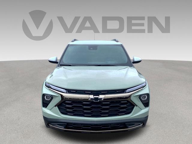 new 2025 Chevrolet TrailBlazer car, priced at $27,580