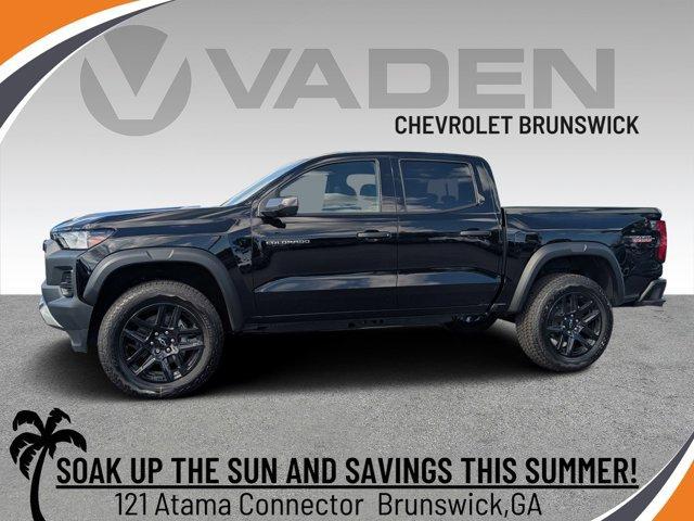 new 2025 Chevrolet Colorado car, priced at $43,077
