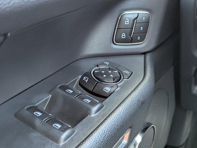 used 2023 Ford Expedition car, priced at $40,258