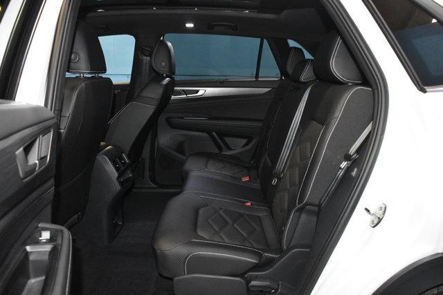 new 2026 Volkswagen Atlas Cross Sport car, priced at $47,517
