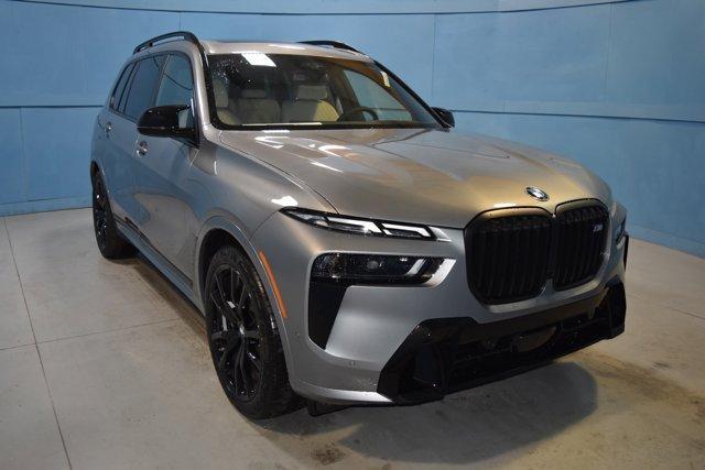 new 2025 BMW X7 car, priced at $117,155