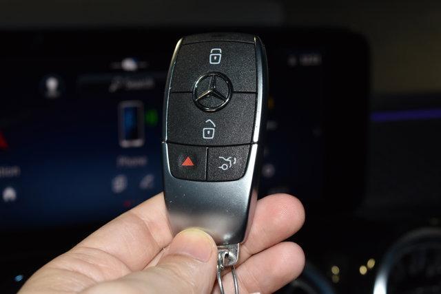 new 2025 Mercedes-Benz GLB 250 car, priced at $57,620