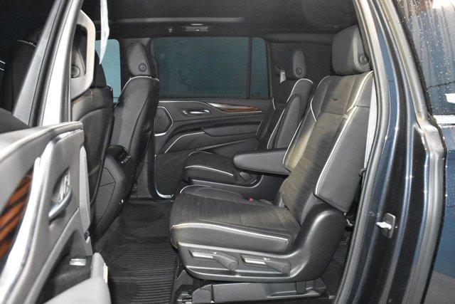 used 2022 Cadillac Escalade ESV car, priced at $71,995