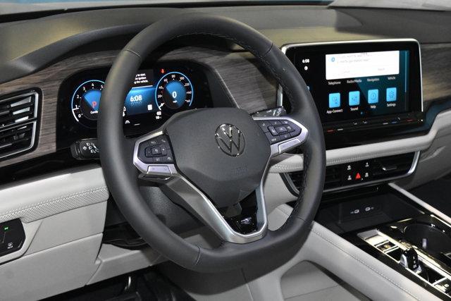 new 2025 Volkswagen Atlas car, priced at $55,256