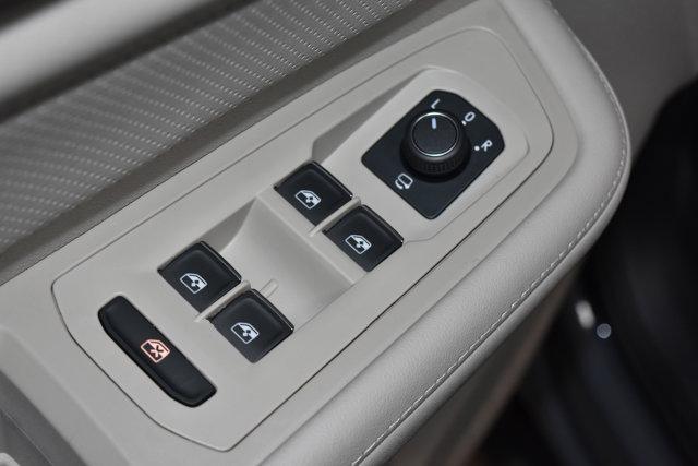 new 2025 Volkswagen Atlas car, priced at $55,256