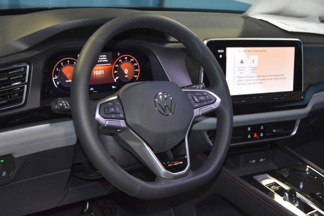 new 2024 Volkswagen Atlas car, priced at $47,607