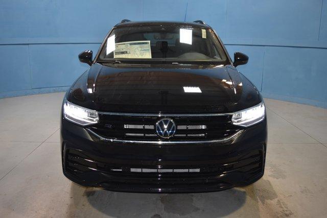 new 2024 Volkswagen Tiguan car, priced at $37,166