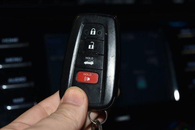 used 2020 Toyota Camry Hybrid car, priced at $21,495