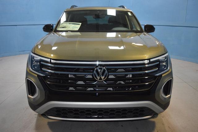 new 2025 Volkswagen Atlas car, priced at $48,155