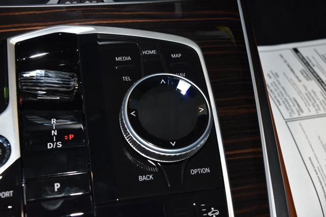 new 2026 BMW X7 car, priced at $100,975