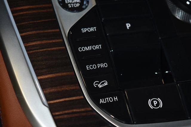 new 2026 BMW X7 car, priced at $100,975