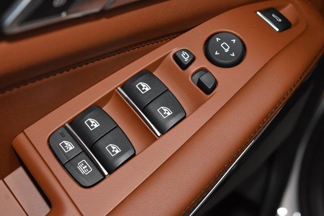 new 2026 BMW X7 car, priced at $100,975