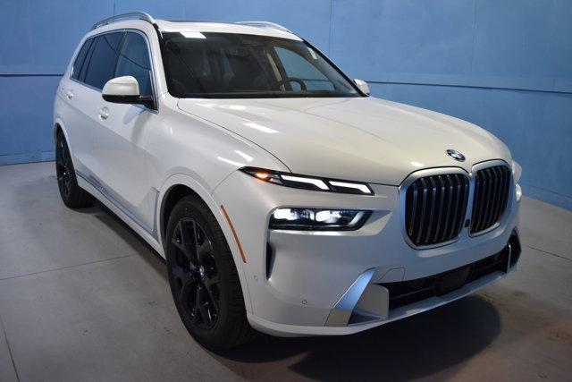 new 2025 BMW X7 car, priced at $92,685