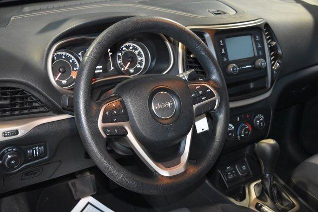 used 2014 Jeep Cherokee car, priced at $11,795