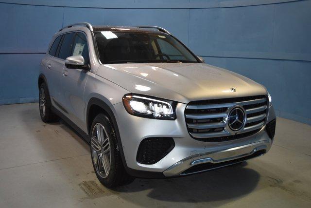 new 2024 Mercedes-Benz GLS 450 car, priced at $90,615