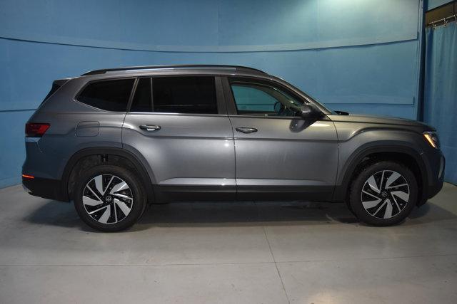 new 2024 Volkswagen Atlas car, priced at $45,328