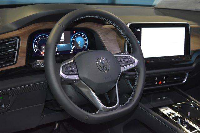 new 2024 Volkswagen Atlas car, priced at $45,328