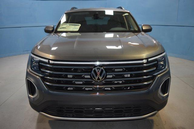 new 2024 Volkswagen Atlas car, priced at $45,328