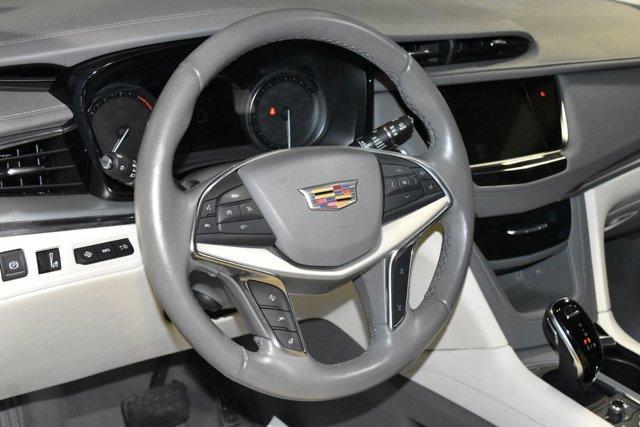 used 2022 Cadillac XT5 car, priced at $36,995