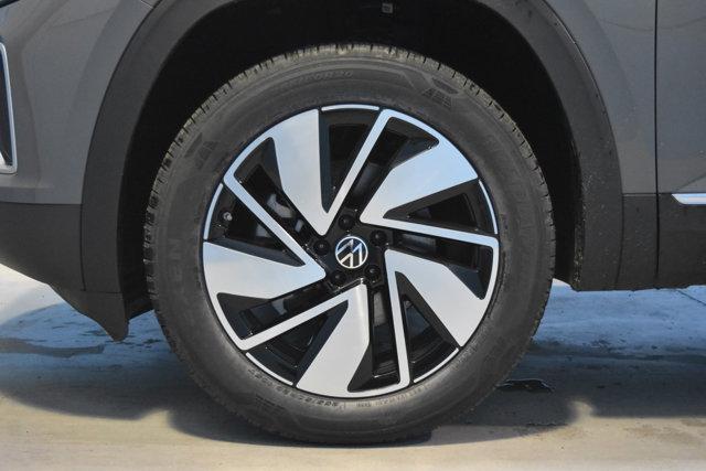 new 2025 Volkswagen Atlas car, priced at $49,509