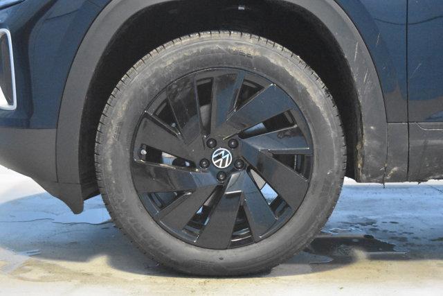 new 2025 Volkswagen Atlas car, priced at $47,244