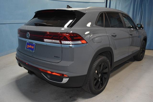 new 2026 Volkswagen Atlas Cross Sport car, priced at $47,700