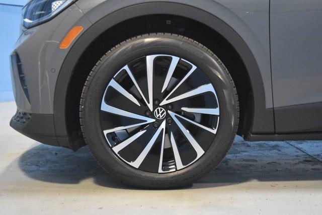 new 2024 Volkswagen ID.4 car, priced at $45,825