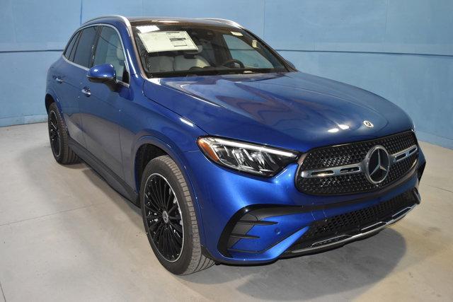 new 2025 Mercedes-Benz GLC 300 car, priced at $64,250