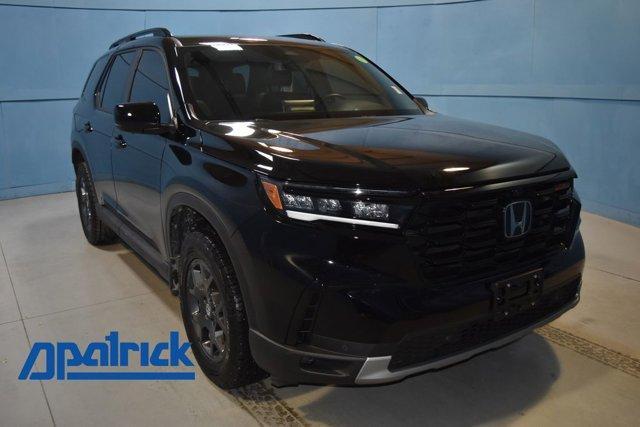 used 2025 Honda Pilot car, priced at $45,495